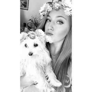 Meet your Posher, Lexie