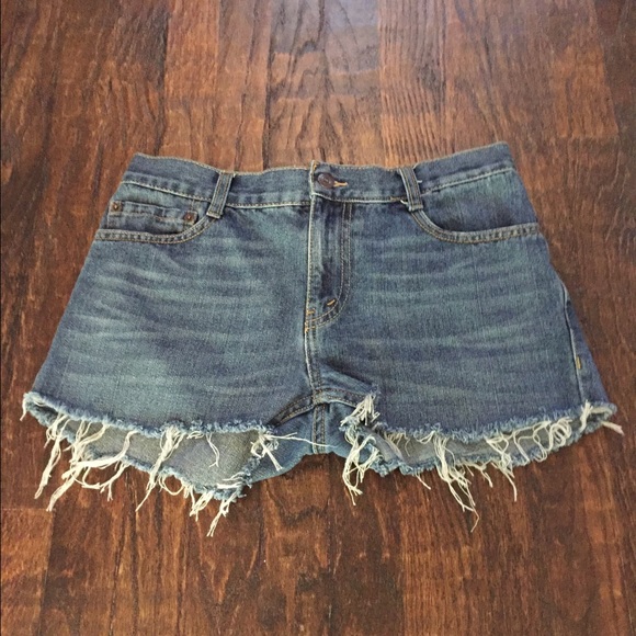 Handcrafted vintage Levi's frayed shorts size 26