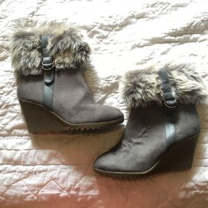Sued wedge booties