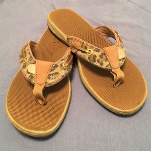 Sperry Top- Sider Flip Flops: size 8M