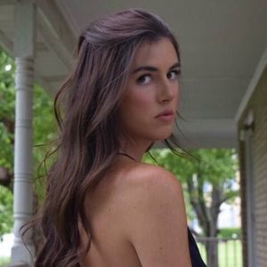 Meet your Posher, Regan