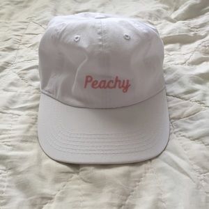 NWOT BRANDY MELVILLE "PEACHY" HAT