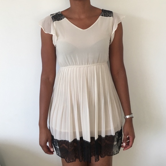 *Final Sale*SM Wardrobe Cream and Black Lace Dress