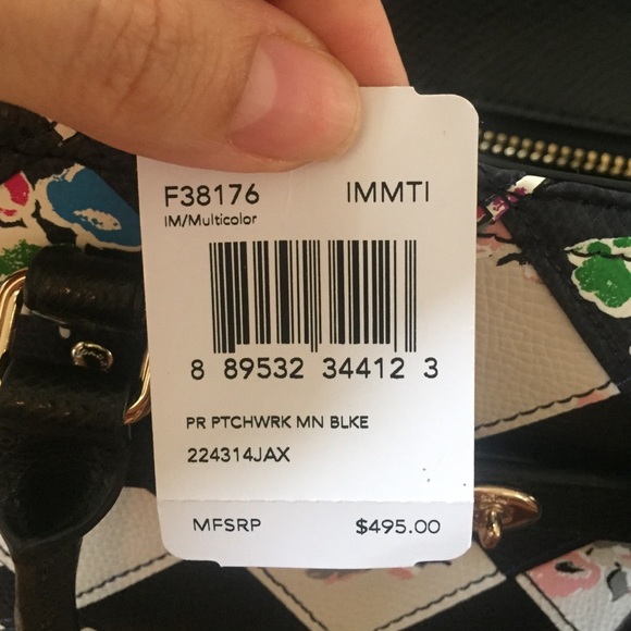 SOLD! πΎWardrobe Goals HP!!πΎ Coach mini bag. - Picture 3 of 3