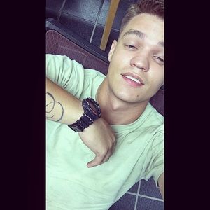 Meet your Posher, Parker