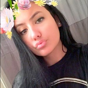Meet your Posher, Oriana