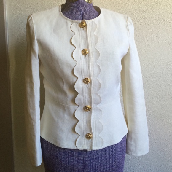Sold! Vintage Linen Valentino❣