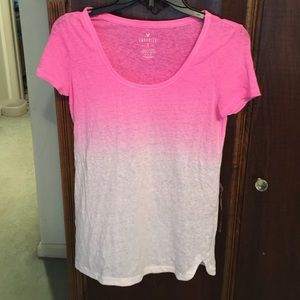 American Eagle t shirt