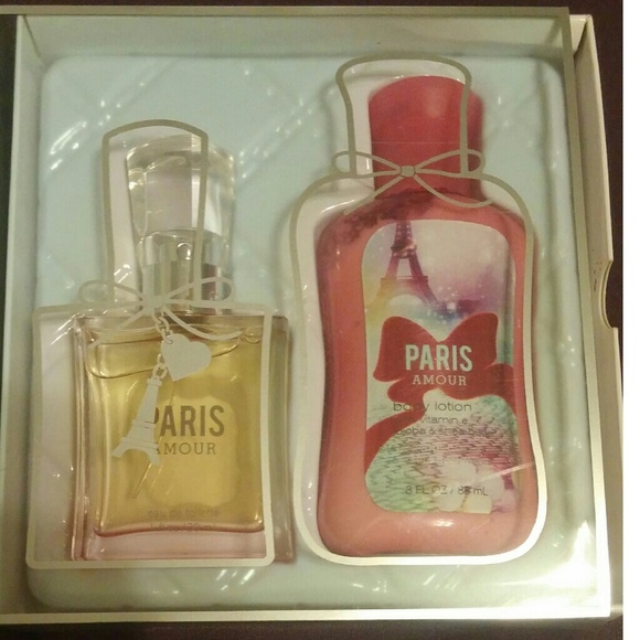 Bath and Body Works Paris Amour set