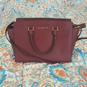 Micheal Kors Wine Red Selma