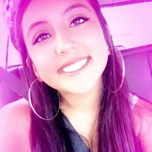 Meet your Posher, Araceli