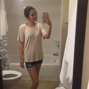 Meet your Posher, Leanne