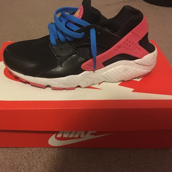 Do fit anymore they are in grade school size