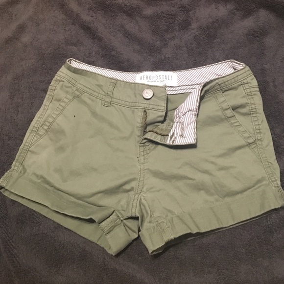 Green Aeropostale shorts