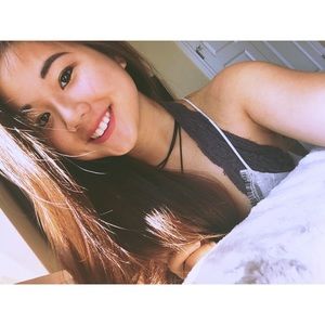 Meet your Posher, Gloria