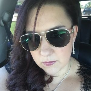 Meet your Posher, Stefanie