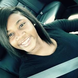 Meet your Posher, Antoinette