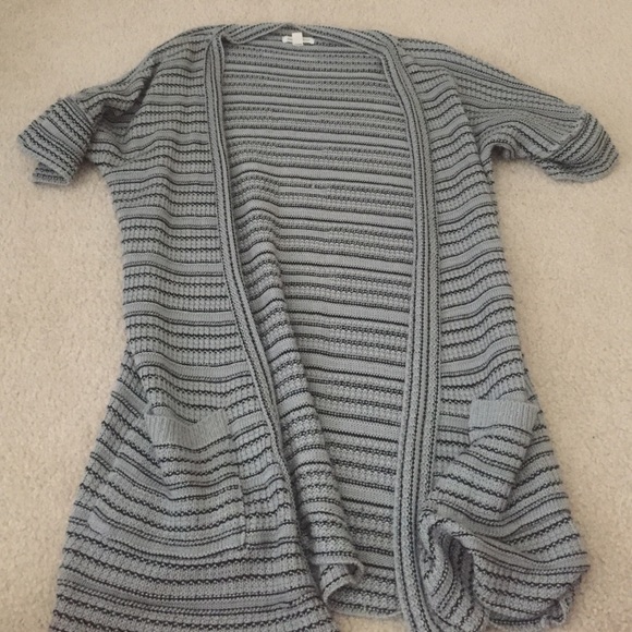 Short sleeve cardigan