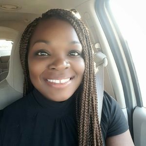 Meet your Posher, Lucinda