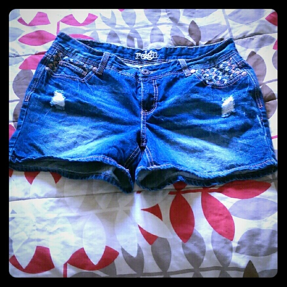 Jean shorts, distressed
