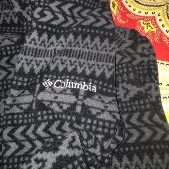 pullover - Picture 2 of 2