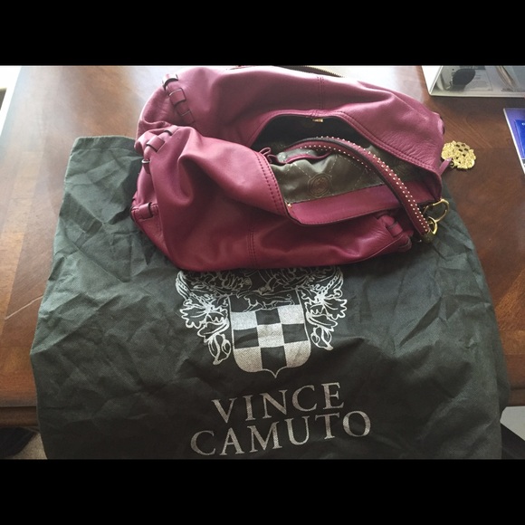 Sale🎈🎉🎈🎊Vince Camuto