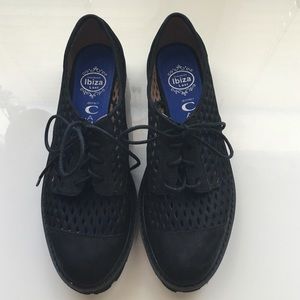 24 hour SALE!! Jeffrey Campbell Mary Janes