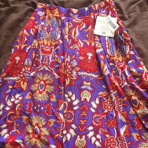 XS Madison skirt by Lularoe BNWT