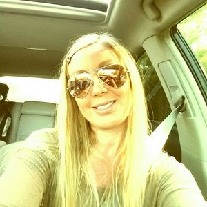 Meet your Posher, Jenny