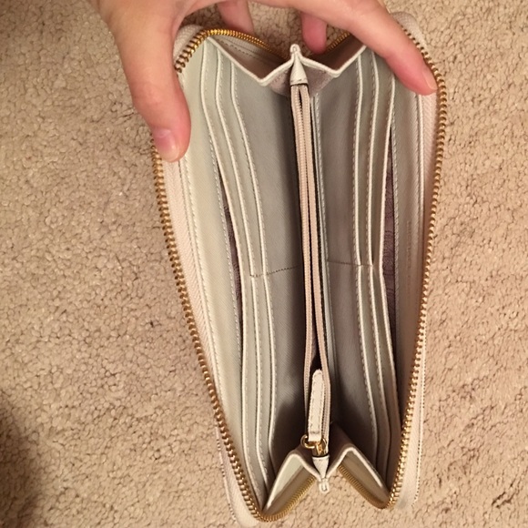 Michael kors wallet - Picture 2 of 3