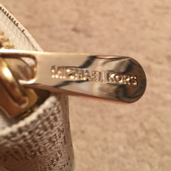 Michael kors wallet - Picture 3 of 3