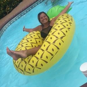 Meet your Posher, Ellis