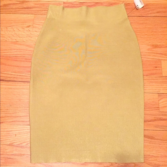 AKIRA lime green fitted pencil skirt