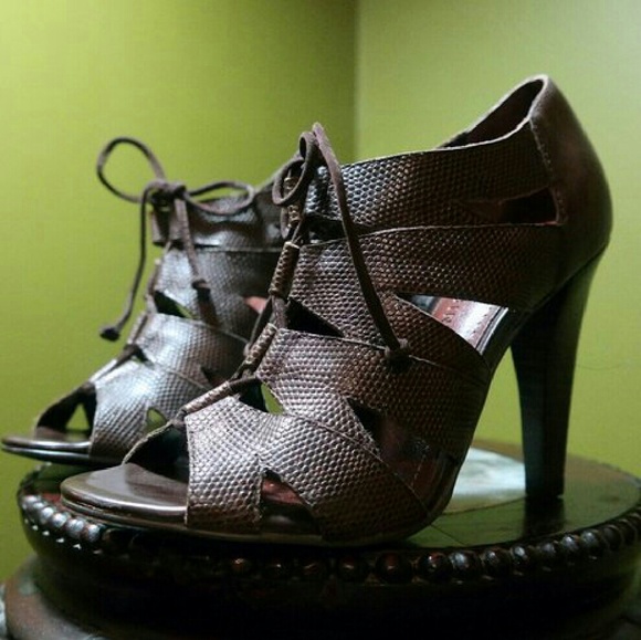 Gianni Bini Brown Snakeskin Gladiator Heels