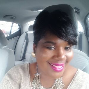 Meet your Posher, Kendra