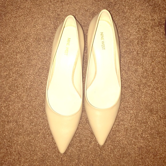 Nine West work kitty heels