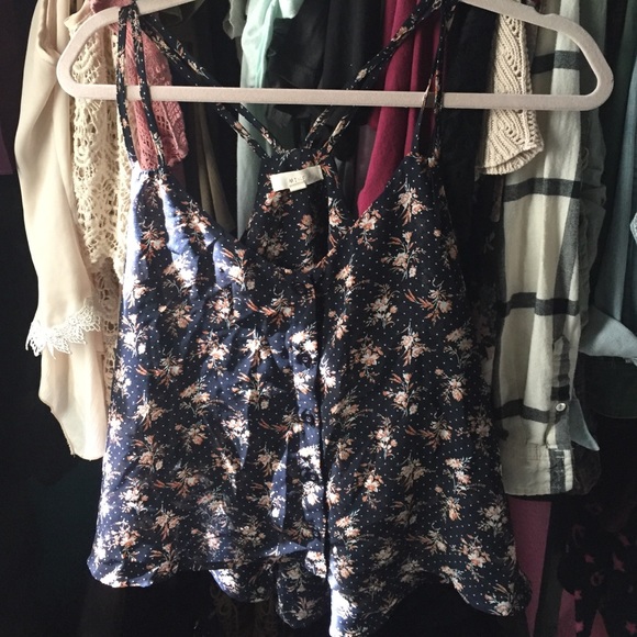 Navy blue floral sleeveless top!