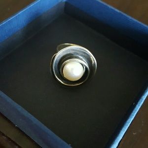 Silpada Sterling Silver and Pearl Ring