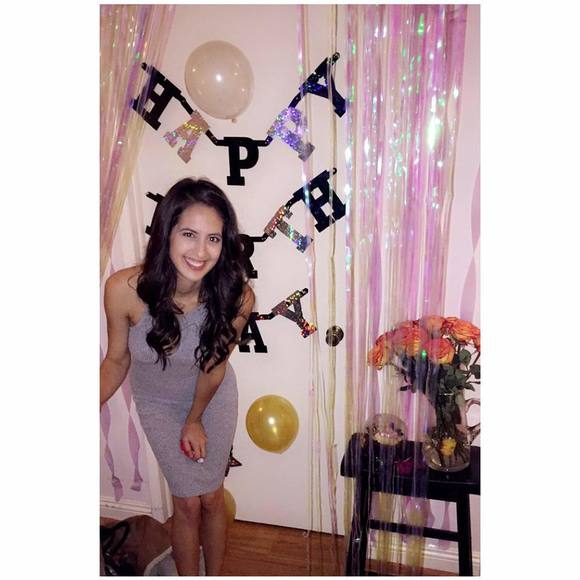 Meet your Posher, Tania