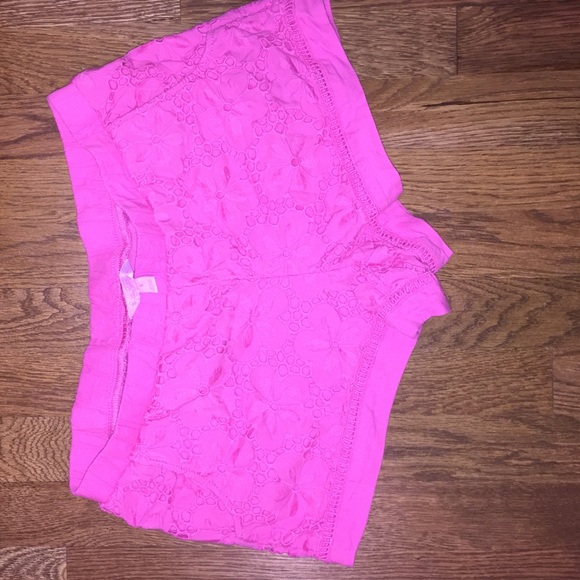 Lilly Pulitzer pink pool side shorts