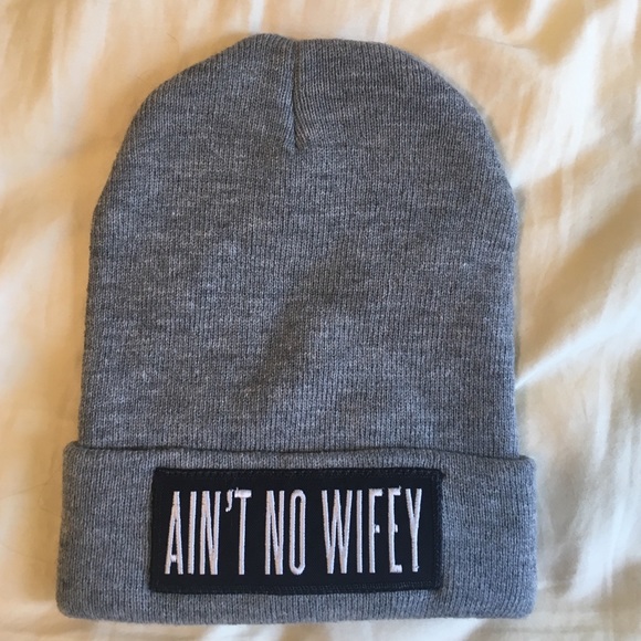 Dimepiece "Ain't No Wifey" Beanie