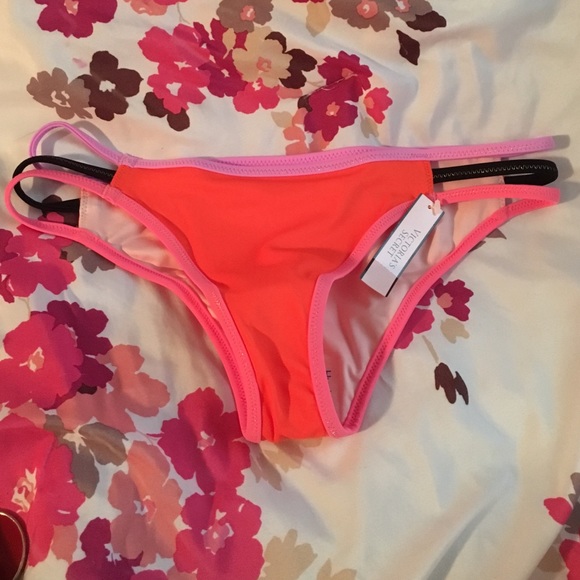 New Victoria's Secret "the strappy cheeky"