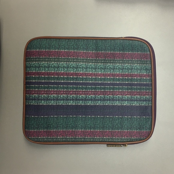 Tory Burch Baja Striped IPad Case - Picture 2 of 4