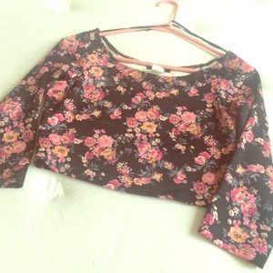 Floral Crop Top!💓