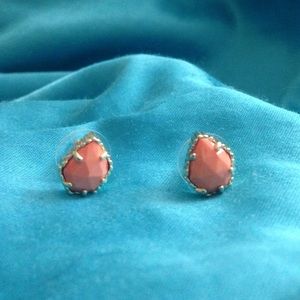 Kendra Scott coral studs w/ gold -vivid color