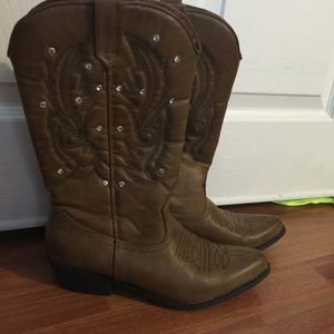 cowgirl boots