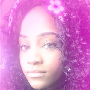 Meet your Posher, Charity