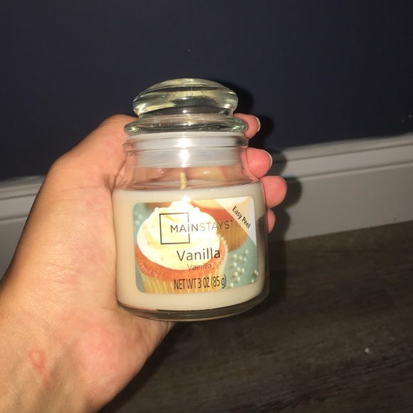 mini vanilla candle