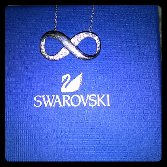 Swarovski Diamond Essence sterling silver&Crystal