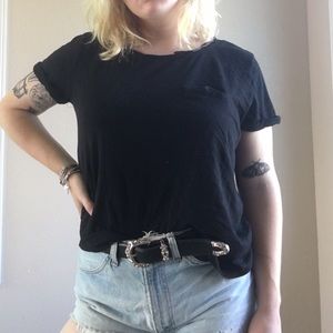 Black Tee